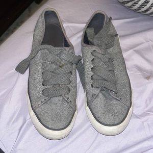 Grey Sperrys